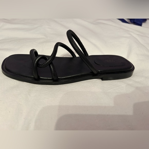 Black Leather Zara Sandals - Picture 4 of 9